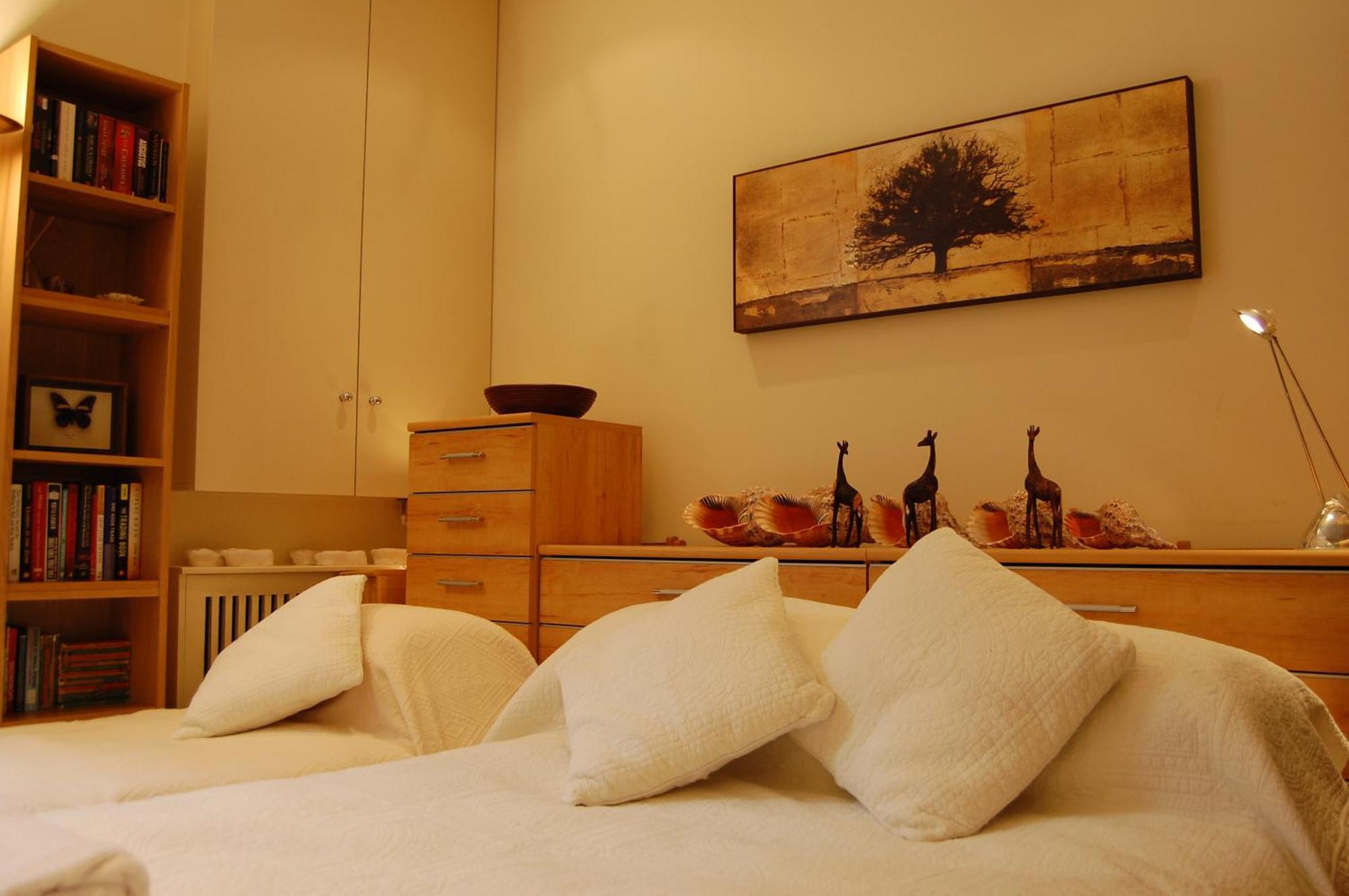 Georgiana'S Guesthouse London Bagian luar foto