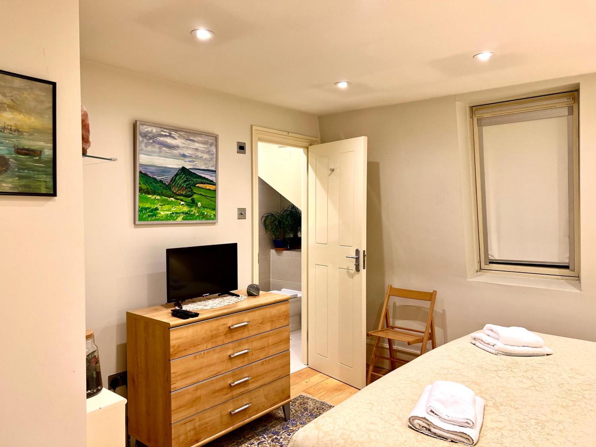 Georgiana'S Guesthouse London Bagian luar foto